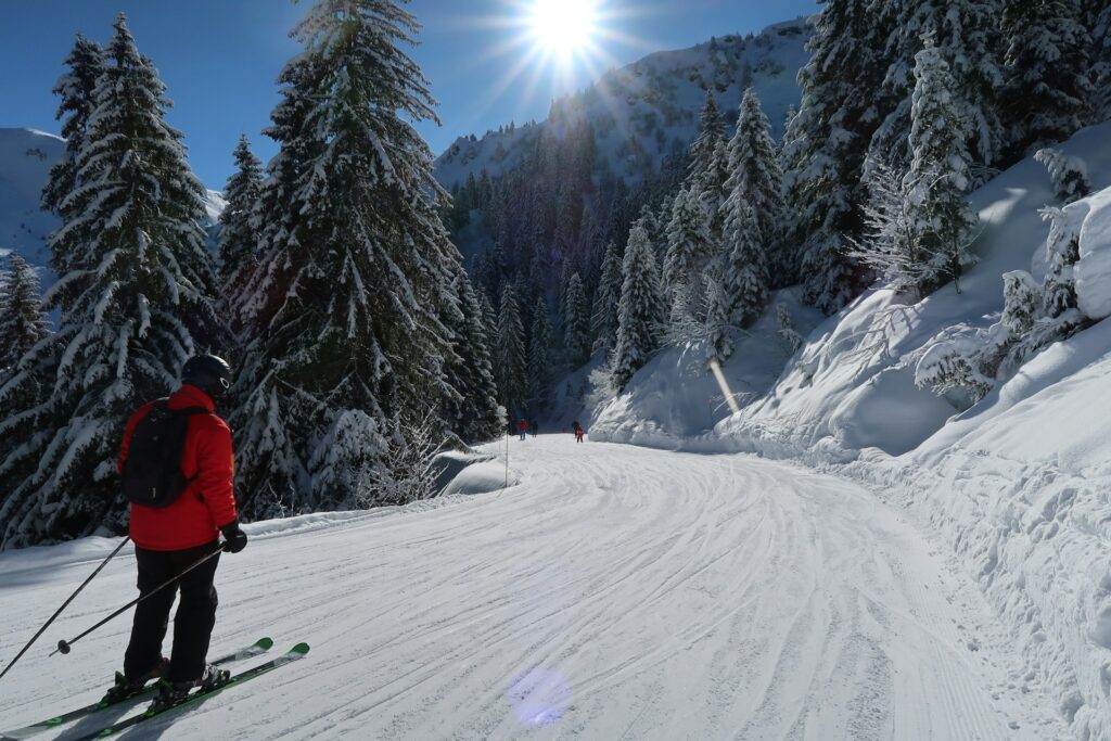 Ski de randonnée à Val-d'Isère : monter, respirer, redescendre 2 william jones U G0lWPF cM unsplash